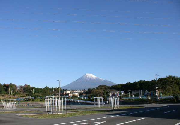 場内コースと富士山